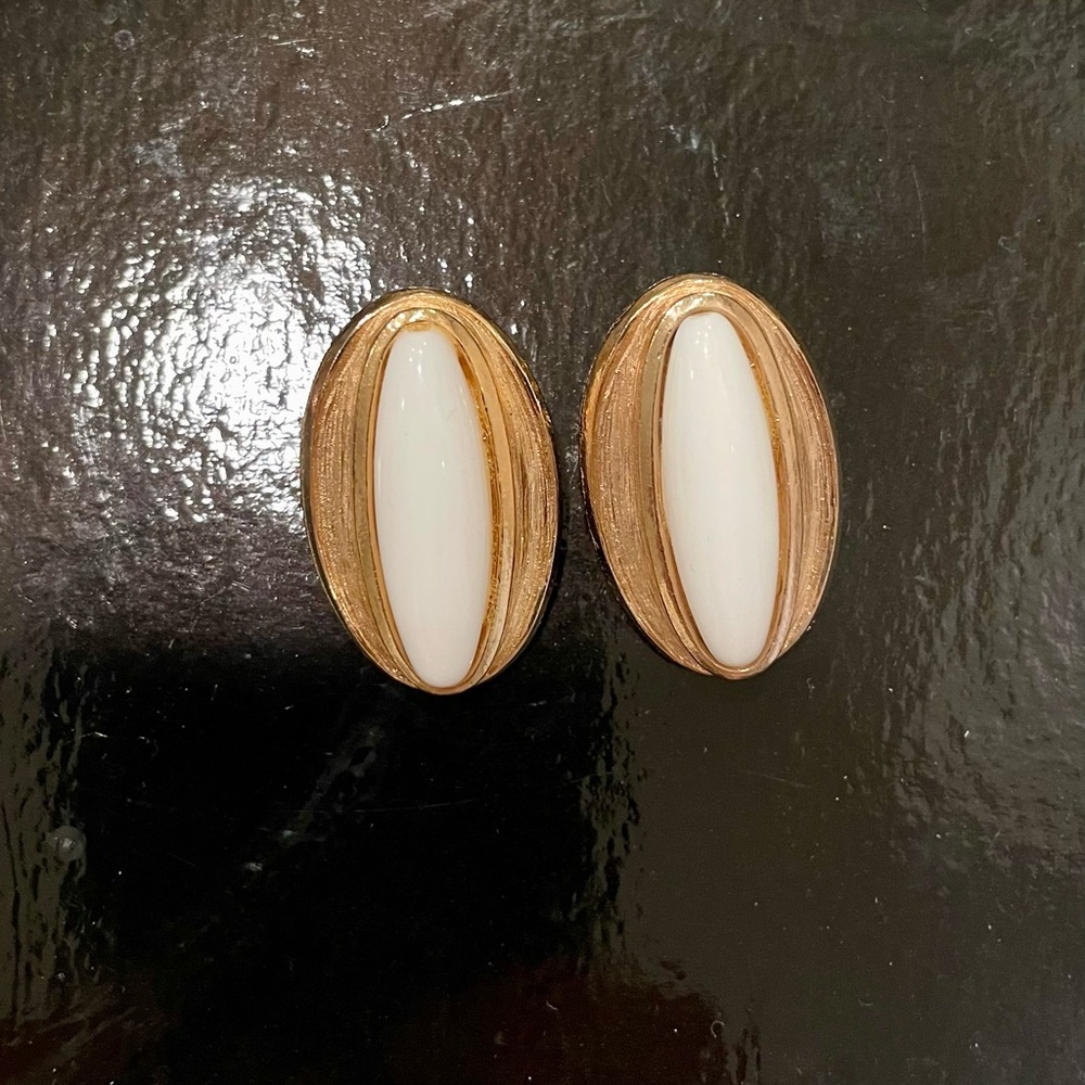 Vintage clip on earrings